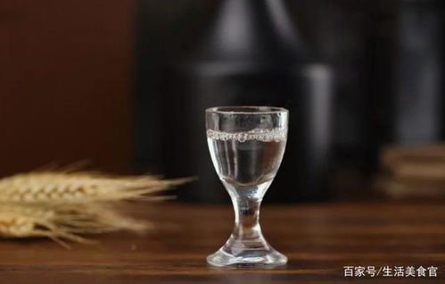 20年前的5种老白酒,如今还在销售,现在还爱喝的年龄都不小了